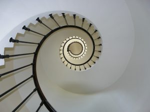 Read more about the article Maximizing Space with Space-Saving Staircase Solutions